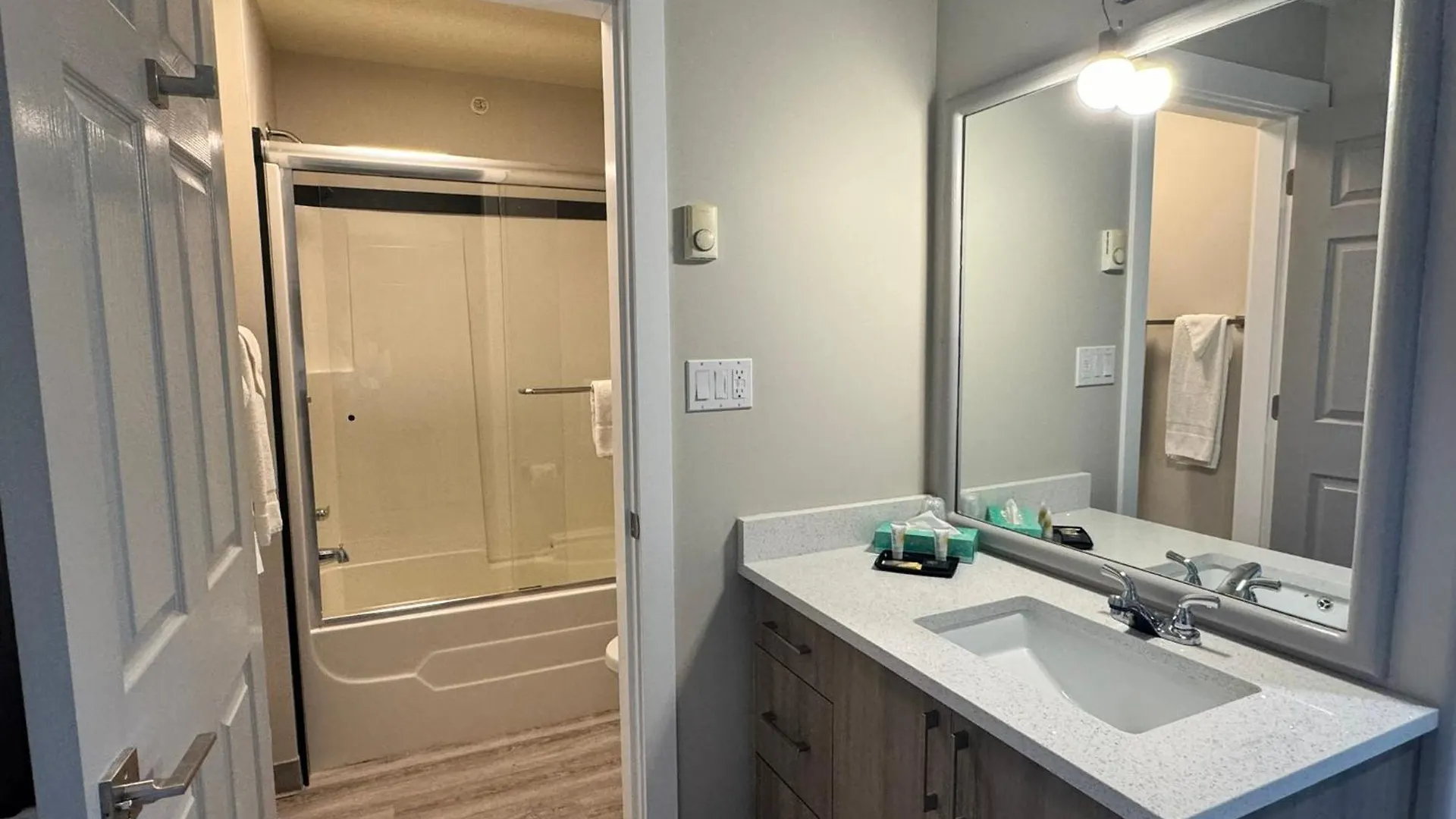 Western Budget Inns&Suites Leduc Motel