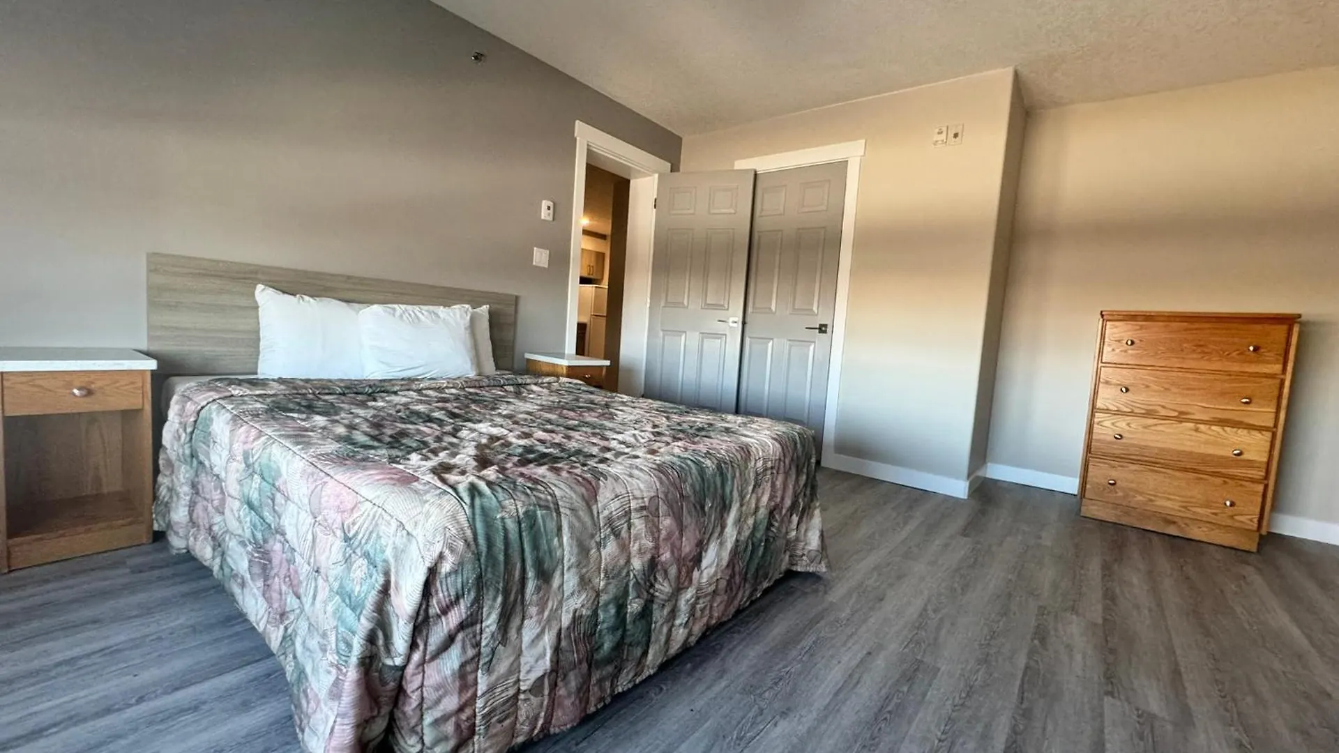 Western Budget Motel Leduc #3